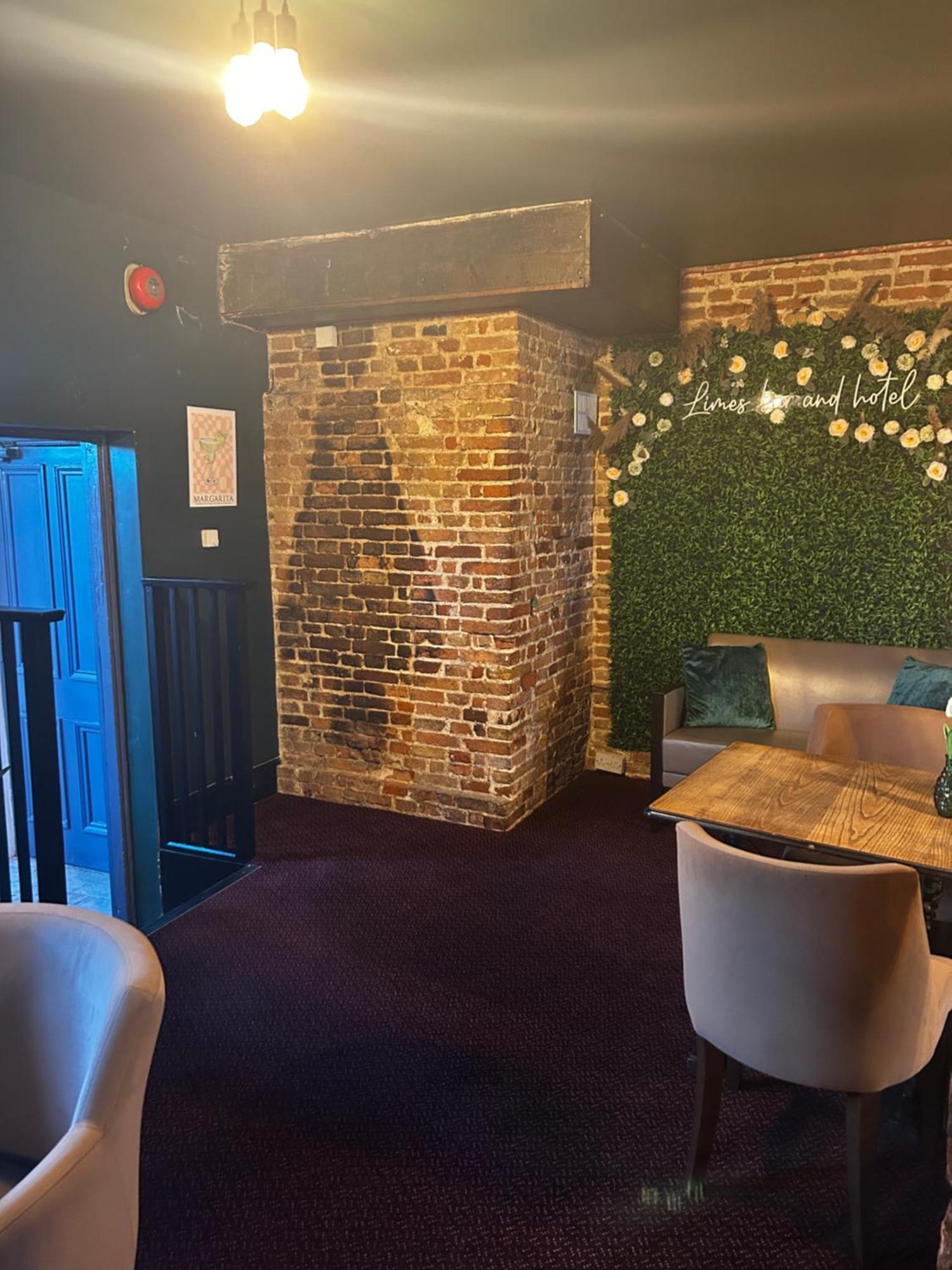 The Limes Bar And Hotel Needham Market Екстер'єр фото