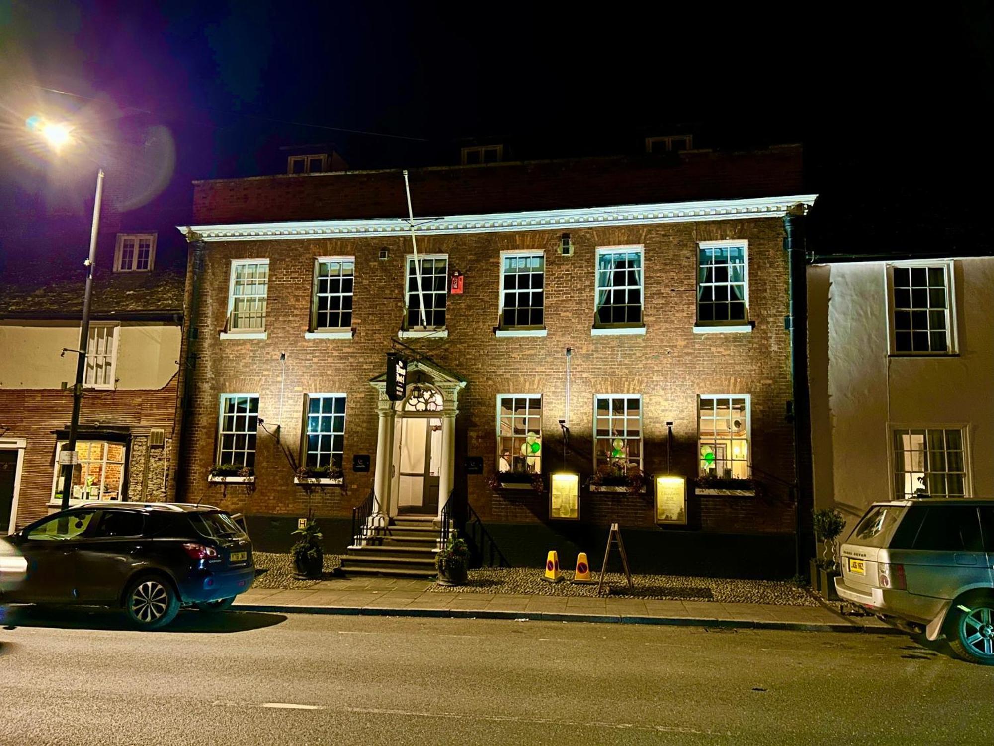 The Limes Bar And Hotel Needham Market Екстер'єр фото